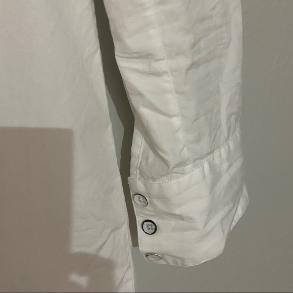 Excellent condition Rag & Bone white button​​​​​​​​​​​​​​​​​​​​​​​​​​​​​​​​​​ - Picture 4 of 5